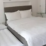 A2J Luxury 1Br Bgc Balcony Suite Near Burgoscircle
