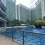 Cozy Nest At Azure Residences