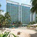O&O Group- 1Br Azure Resort Pool Beach Netflix