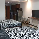 Manila Bay Front Delux Pearl Of The Orient