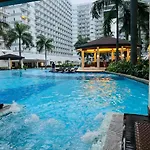 Staycation For Travelers