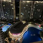 Azure Urban Resort - Modern Gaming Staycation