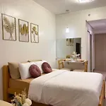 Very\'S Staycation