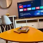City Bliss Chill Vibes Makati 5338 Netflix Swim Gym Park Superfast Net