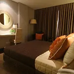 Lpi Centre Residences
