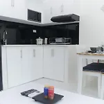 Short Term Rentals Makati Palanca