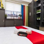 Reddoorz Premium @ Amaia Sucat