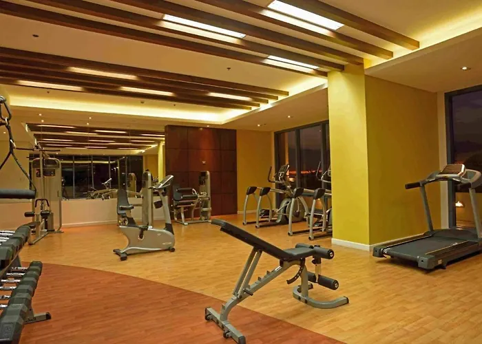 Comfy Condo Grand Riviera Suite, Roxas Blvd Ermita Manila Infront Of Us Embassy