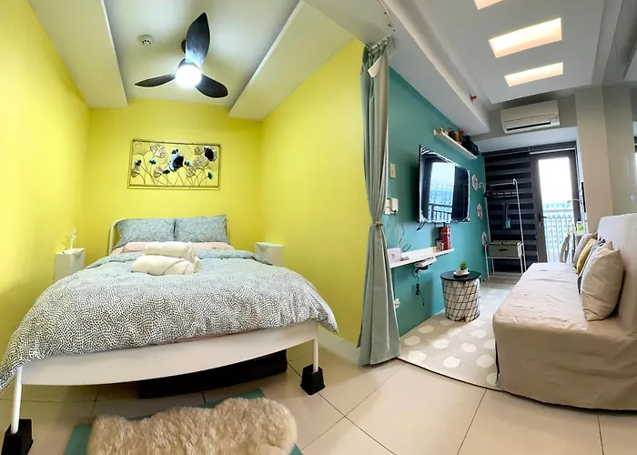 Urban Luxe: Mall Of Asia Staycation