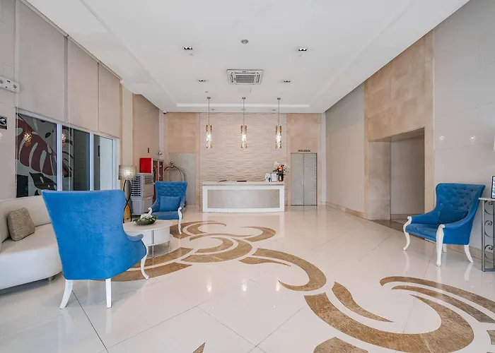 Tess And Tessha Condotel Near T3 Airport