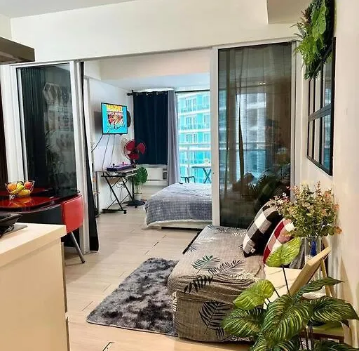 Azure Urban Resort - Modern Gaming Staycation
