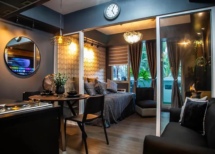 Azure Urban Resort Staycation By Solace Peak 3 1Bedroom With Ps4