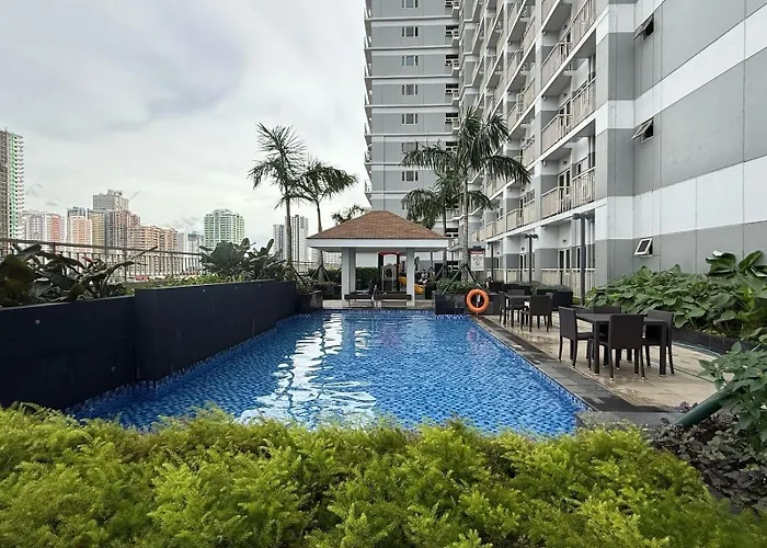 2 Bedroom Condo Apartment Near Picc, Ccp, Wtc & Star City At Coast Residences, Pasay City