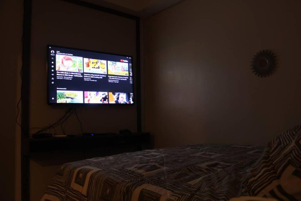 Apartment A2j Luxury Bgc Balcony Near Sm Aura Taguig Manila