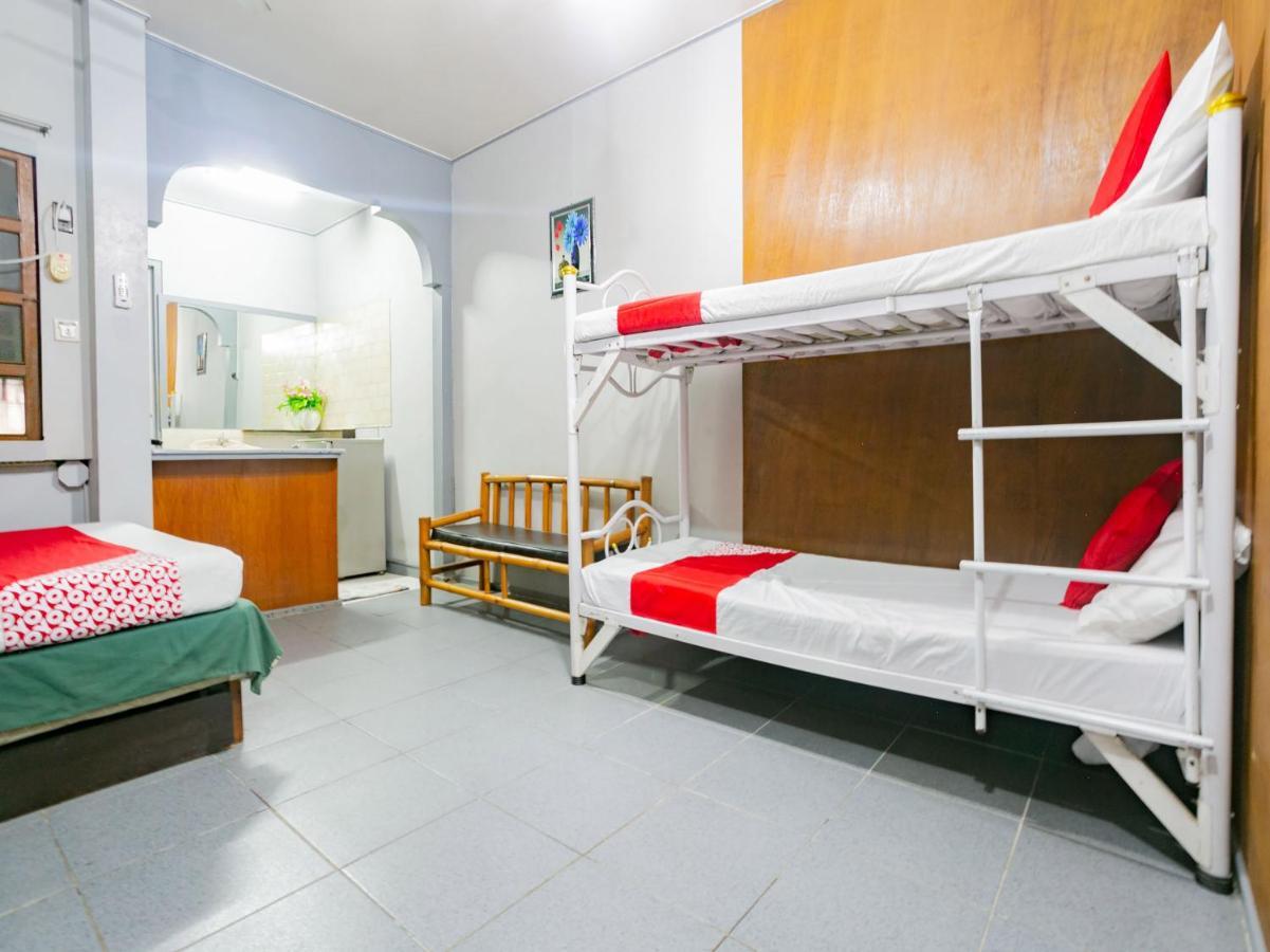 Hotel Oyo 722 Slouch 2*