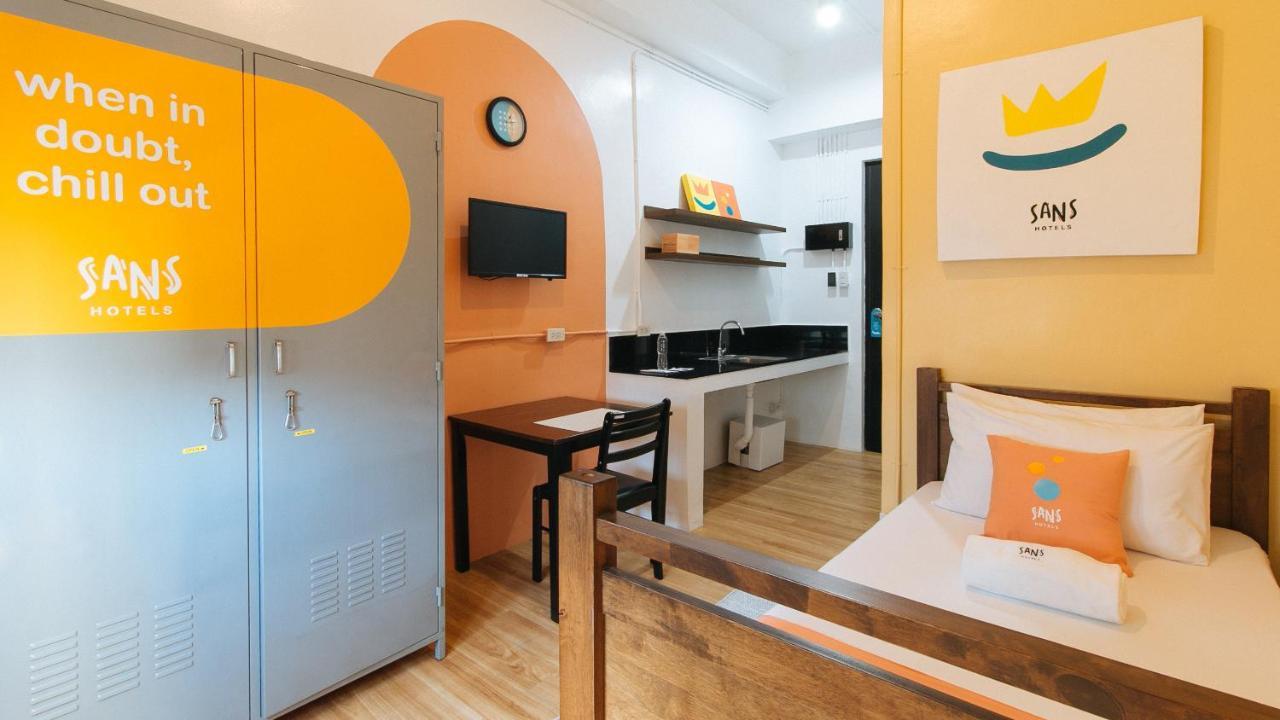 Hotel Sans Laperal 3*