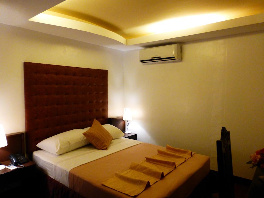 Silver Oaks & 2* Manila