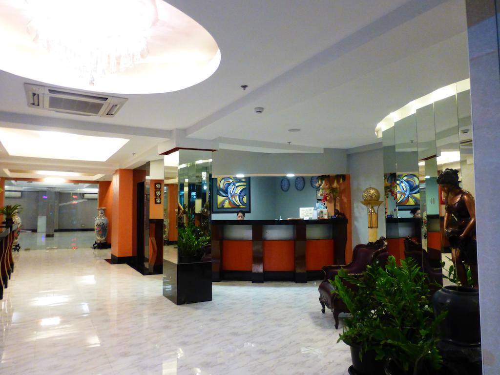 Silver Oaks & 2* Manila