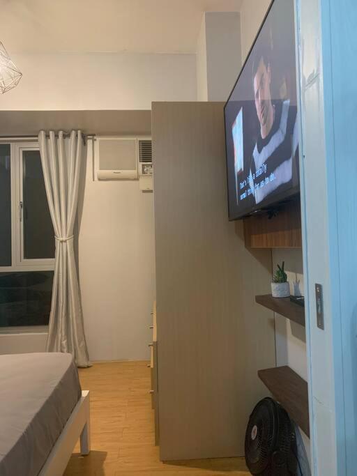 Minimalist 1 Bedroom In Alabang Near Molito And Atc With Wifi & Netflix M