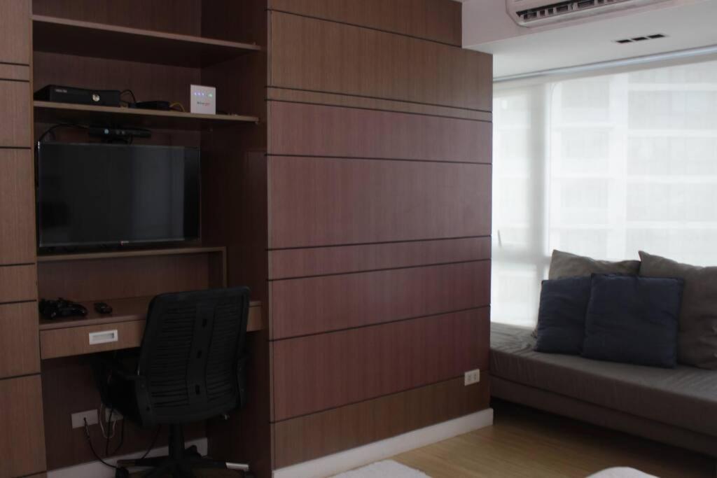 Apartment A2j Luxury 1br Bgc Balcony Near Burgoscircle