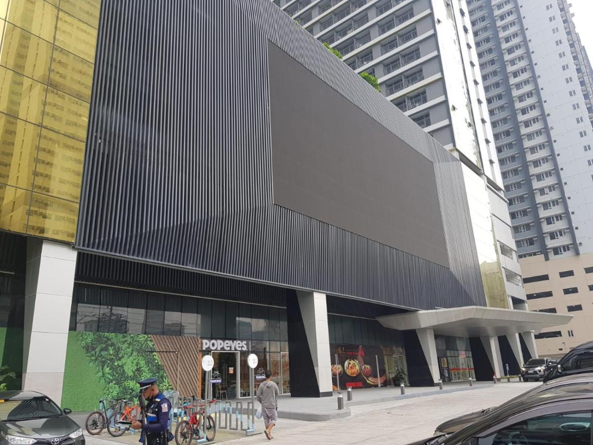 Comfortable 1-bedroom Unit With Balcony At Fame Residences Mandaluyong