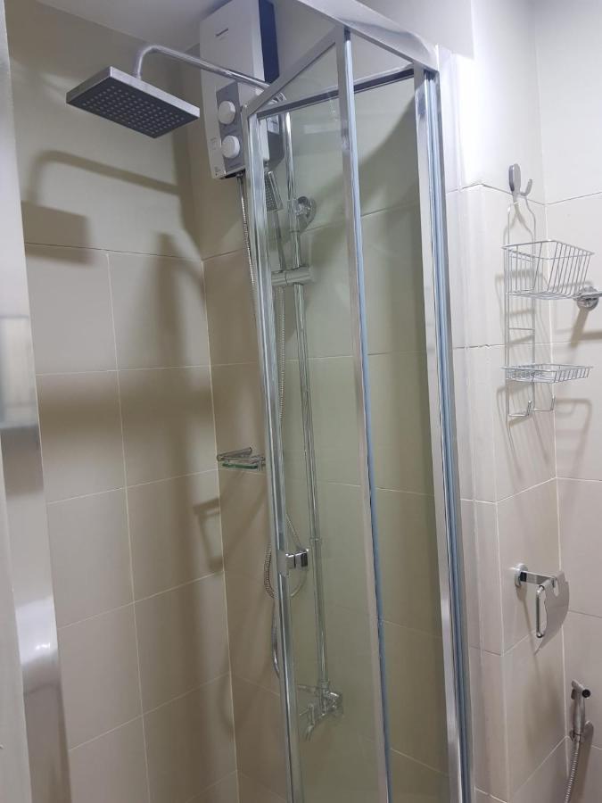 Comfortable 1-bedroom Unit With Balcony At Fame Residences Aparthotel