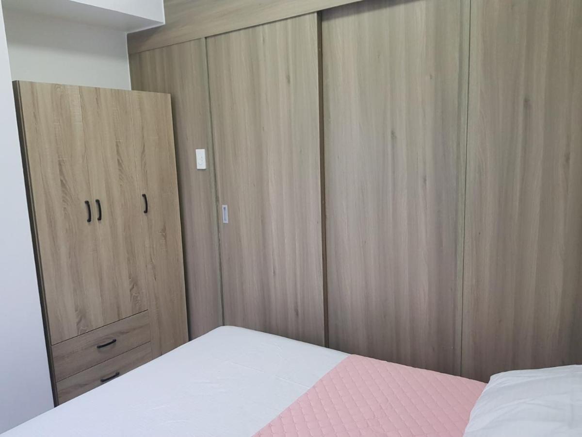 Comfortable 1-bedroom Unit With Balcony At Fame Residences *