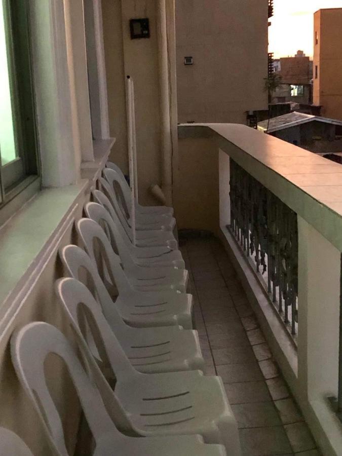 Apartment The Mansion - Backpackers Near Airport