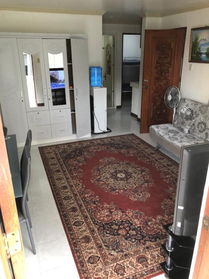 Apartment The Mansion - Backpackers Near Airport *