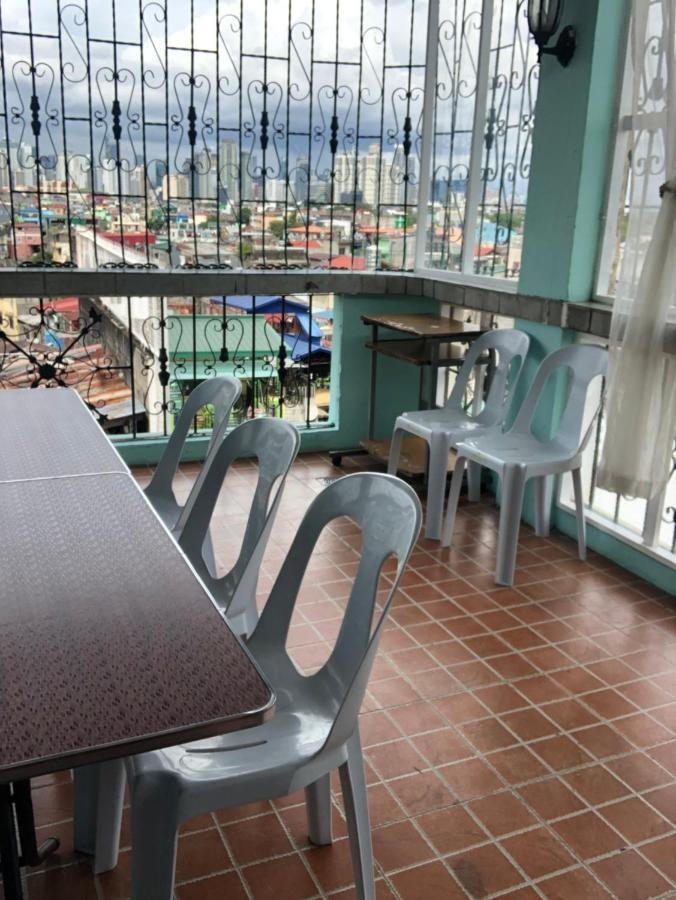Apartment The Mansion - Backpackers Near Airport *