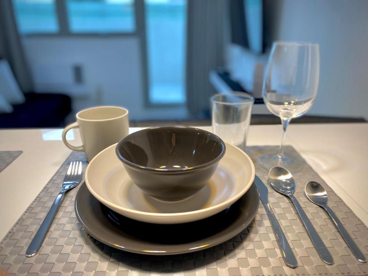 Sanctuary Center 1 Bedroom Staycation In Commonwealth Aparthotel *