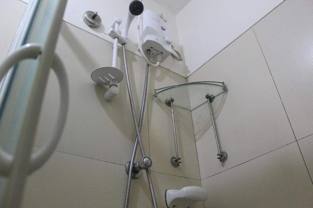 Chateau Elysee A13 Near Resto And Sm Mall/airport * Manila