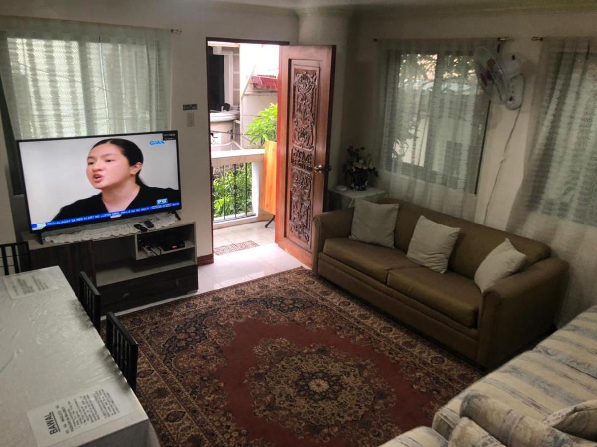 The Mansion - Backpackers Near Airport Apartment Manila
