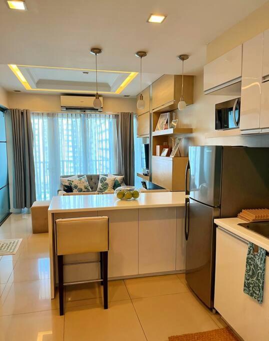 Modern 2-bedroom For 5 Across Moa Apartment