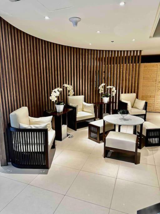 Luxury Living @ Eastwood Manila