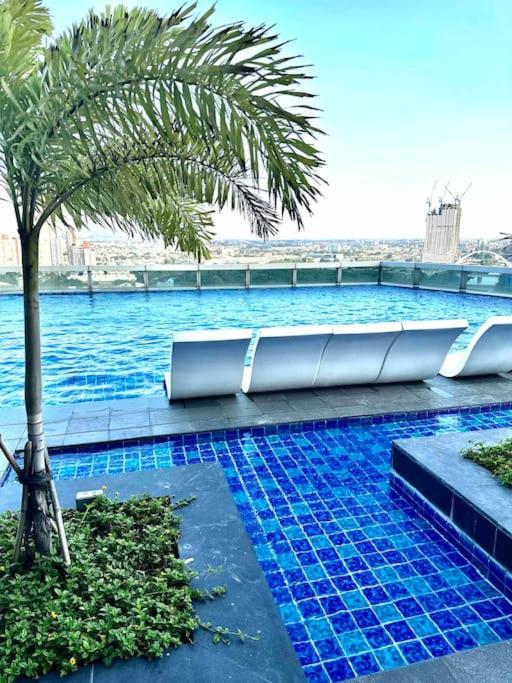 Luxury Living @ Eastwood *