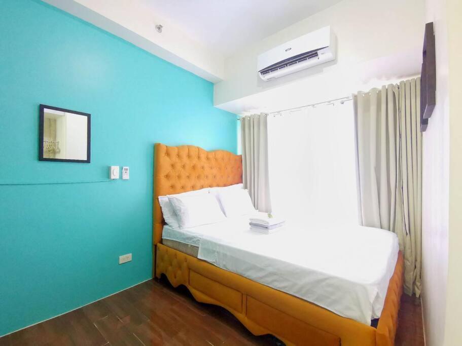 New Cosy 1br Above Air Mall Walk To Ayala/buendia * Manila