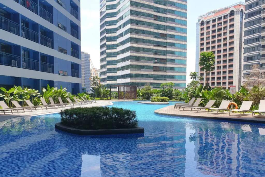 Apartment New Cosy 1br Above Air Mall Walk To Ayala/buendia