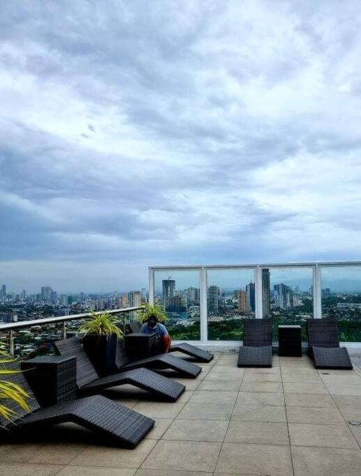 Lovely 1 Bedroom At Vista Shaw Residences Apartment *