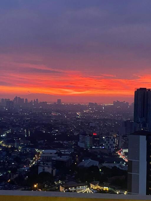 Lovely 1 Bedroom At Vista Shaw Residences *