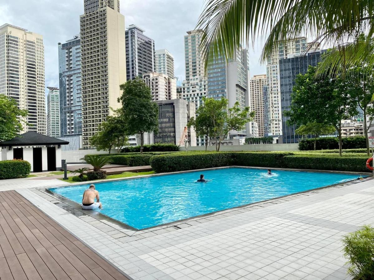 Stonewood In Jazz Residences Makati 2x Bigger Unit