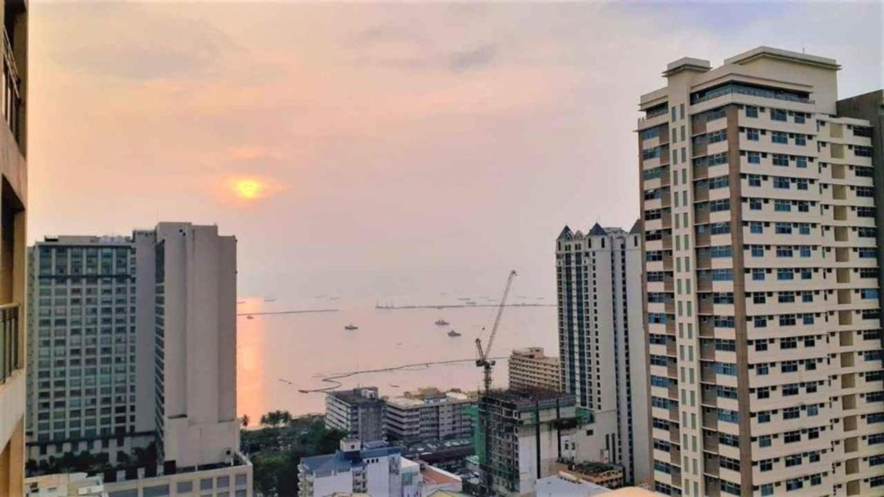 60 Percent Off Deluxe Ocean View Free Pool And Free Sauna Access Included Perfect Location Near Us Embassy, Naia, Makati, Bgc, Mall Of Asia, And Chinatown Dont Miss Out Book Now And Save Updated Price 2025 5*