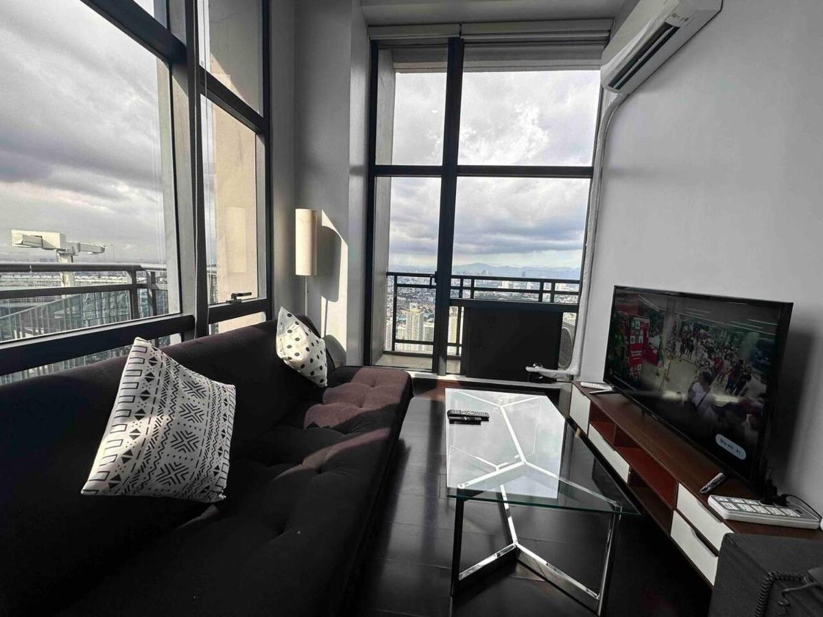 Homestyle Rare Find Corner Penthouse In The Gramercy Residences Apartment Manila