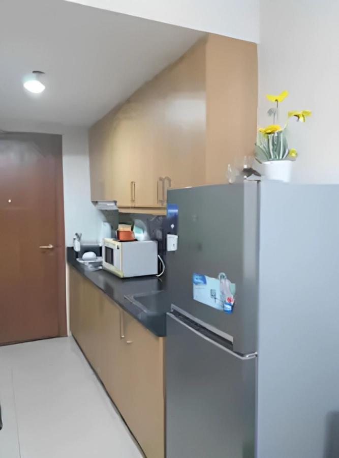 In Pasay - Shell Residences Apartment *