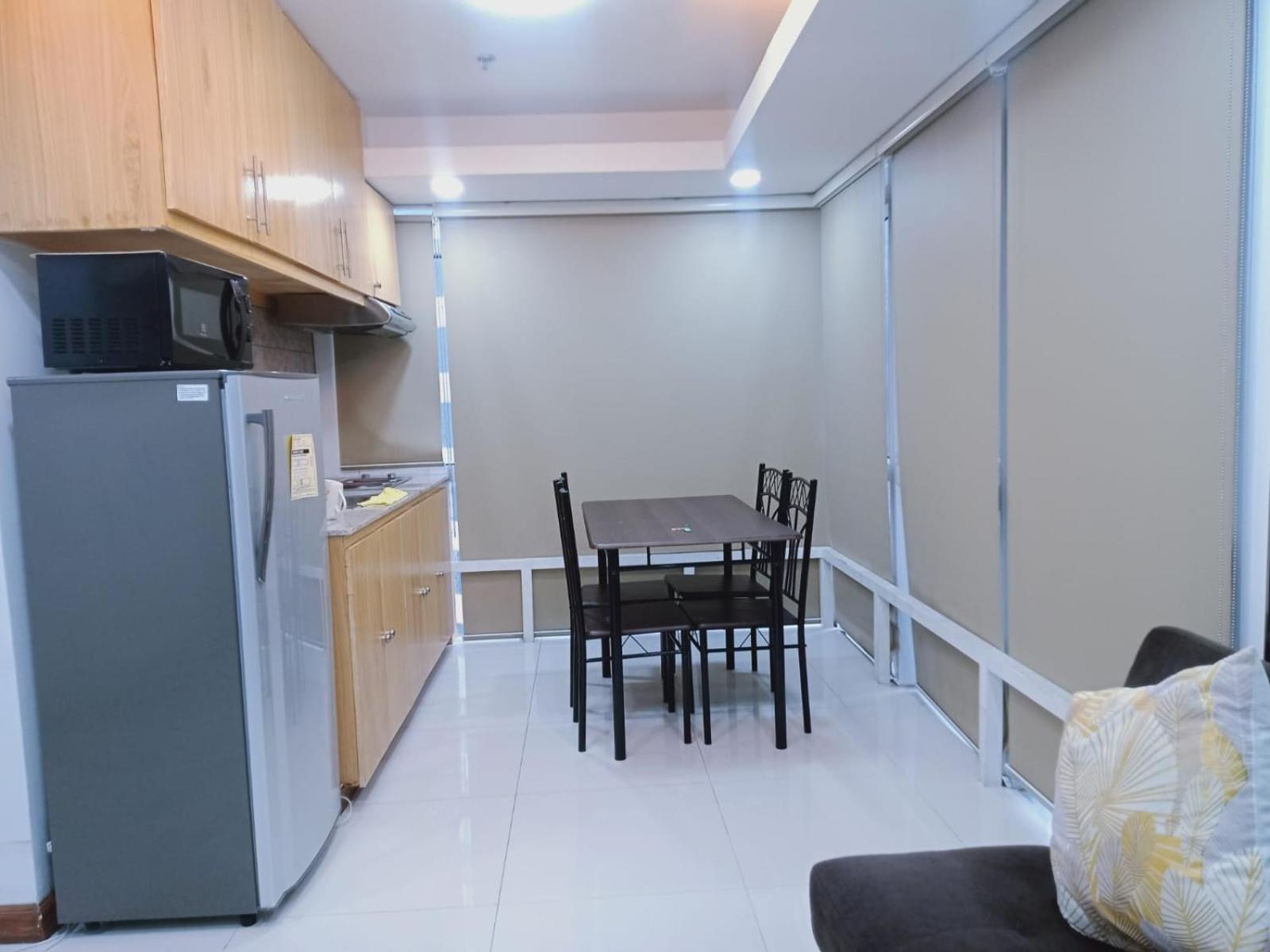 2 Bedrooms Units Forbes Area 5th Avenue Bgc Center Apartment Manila