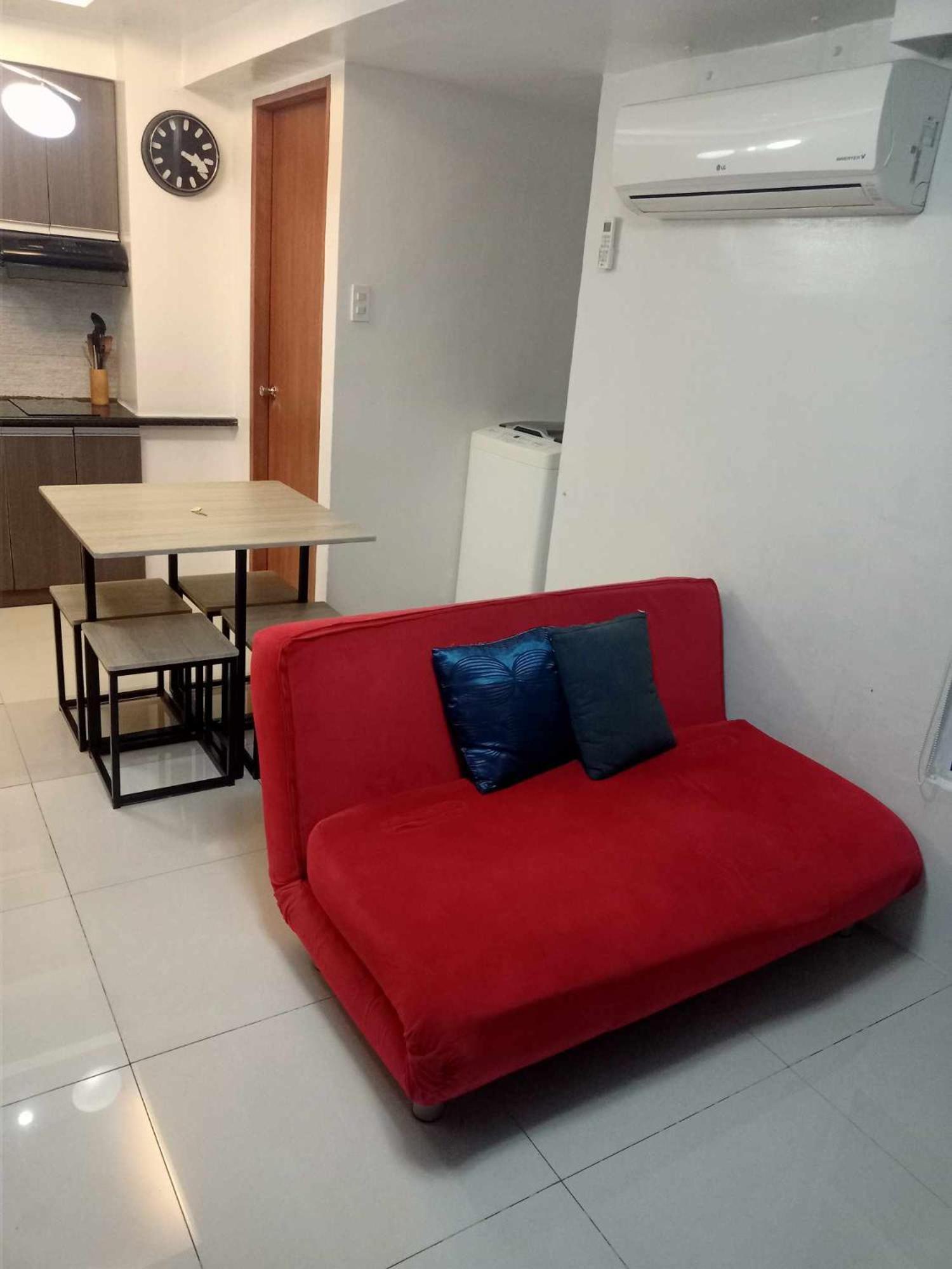 2 Bedrooms Units Forbes Area 5th Avenue Bgc Center
