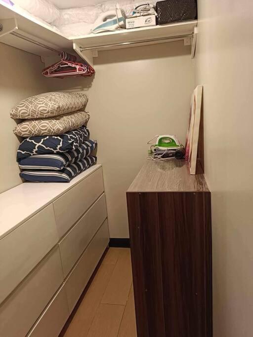 U24pq T B, Manhattanheights 1br *