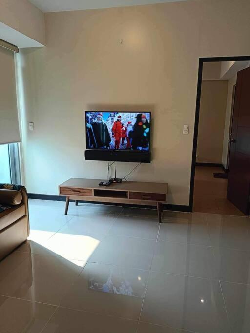 U24pq T B, Manhattanheights 1br Manila