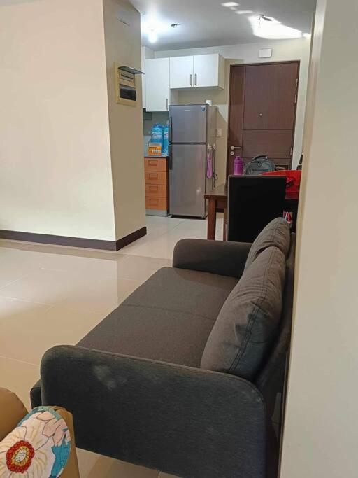U24pq T B, Manhattanheights 1br * Manila