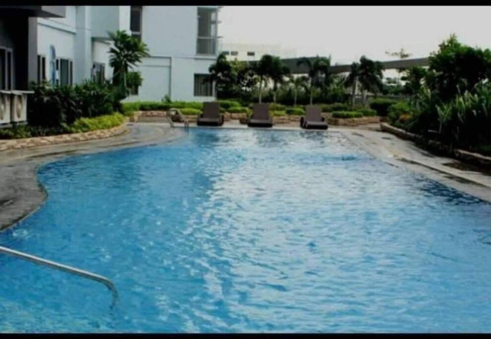 U24pq T B, Manhattanheights 1br * Manila
